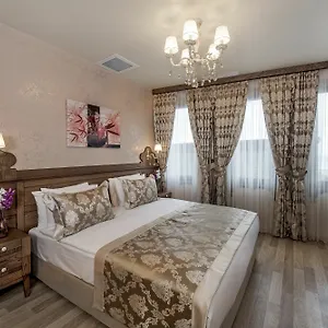 Perapolis 3*, Istanbul Turkey